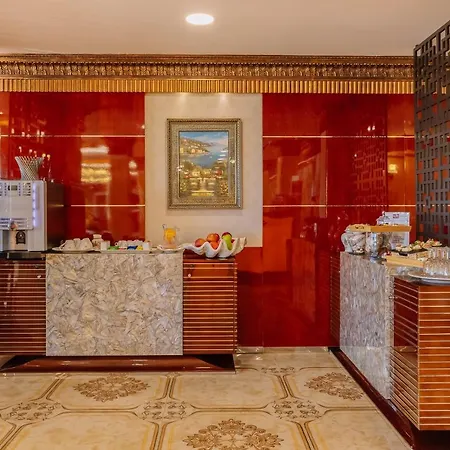 Monicca Collection And Residences 4* 알부페이라