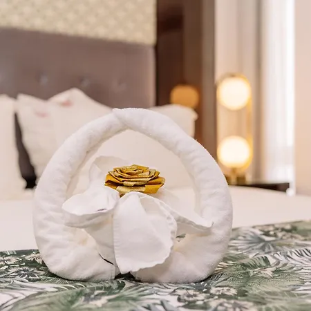 Monicca Collection Suites&residences Apartahotel 4*