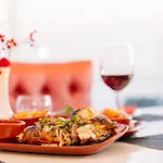 Monicca Collection And Residences Hotel apartamentowy 4*