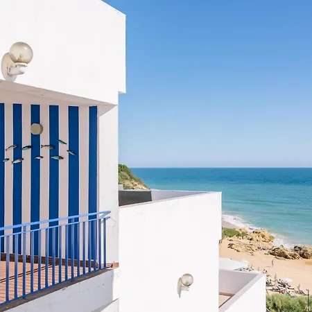 Monicca Collection And Residences Aparthotel 4*