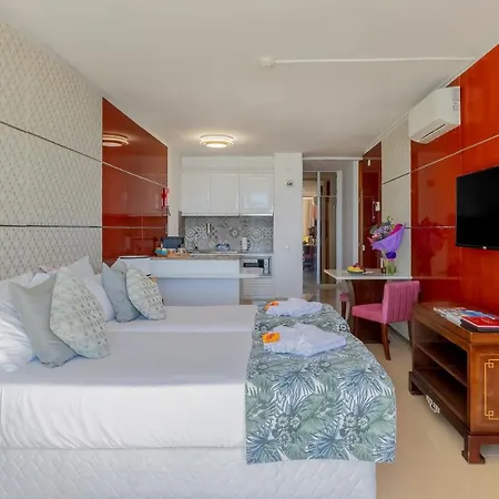 Monicca Collection And Residences 4* Albufeira