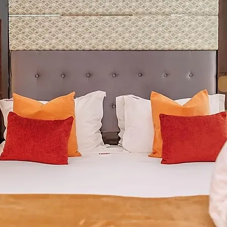 Apartmanhotel Monicca Collection And Residences 4*