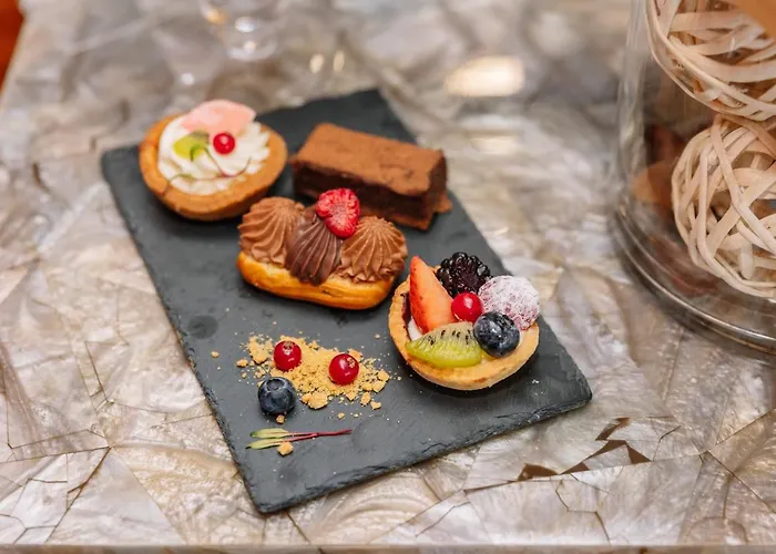 Апарт-отель Monicca Collection And Residences 4*