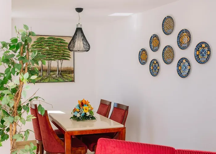 Monicca Collection And Residences Апарт-отель 4*