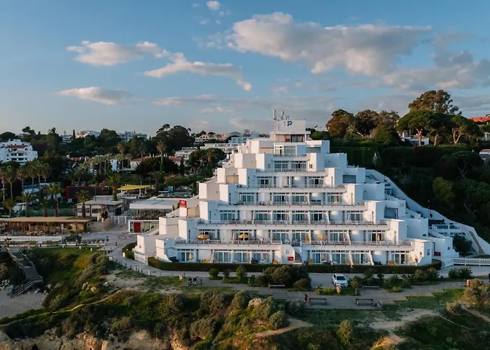 Monicca Collection And Residences Apartmanhotel