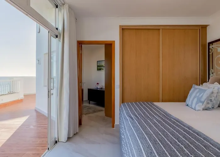 Apartmanhotel Monicca Collection And Residences