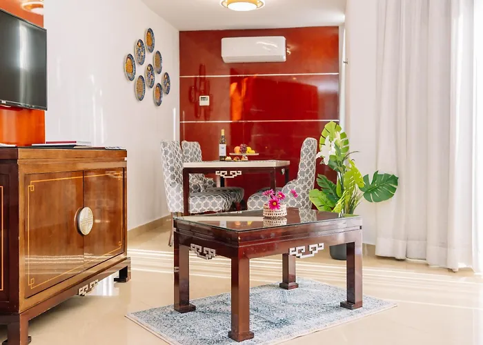 Monicca Collection And Residences Apartmanhotel 4*