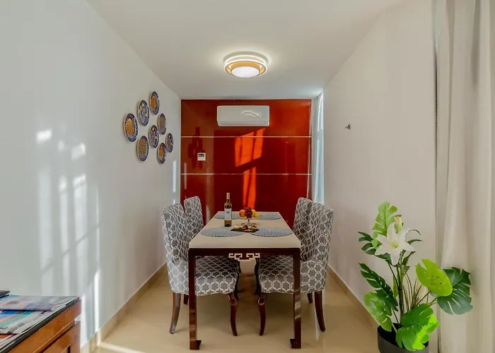 Monicca Collection And Residences Apartmanhotel 4*