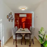 Monicca Collection Suites&residences Apartahotel 4*