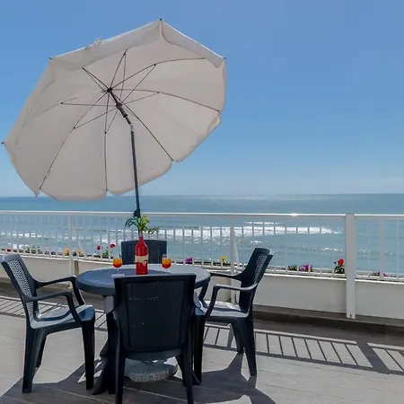 Monicca Collection And Residences Apart-hotel
